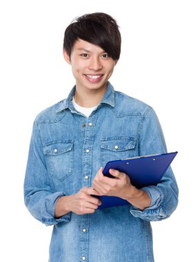 Asya genç adam jean gömlek