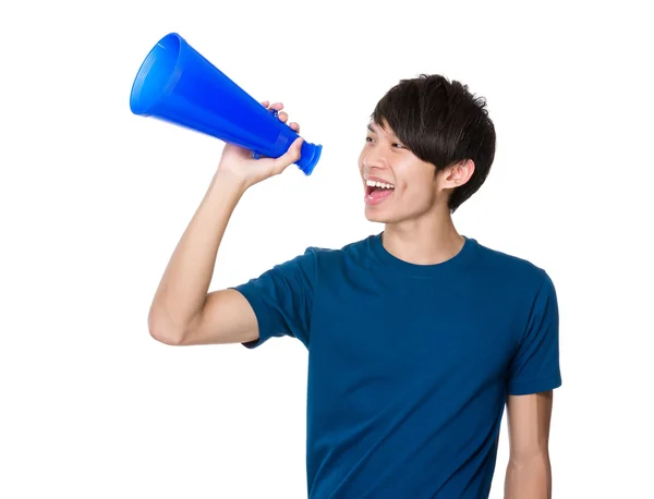 Asiático joven hombre en azul camiseta —  Fotos de Stock