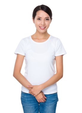 Beyaz t-shirt genç Asyalı kadın