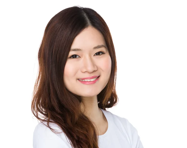 Beyaz t-shirt genç Asyalı kadın — Stok fotoğraf