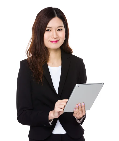 Young asian buisnesswoman in business suit — Stock Photo, Image