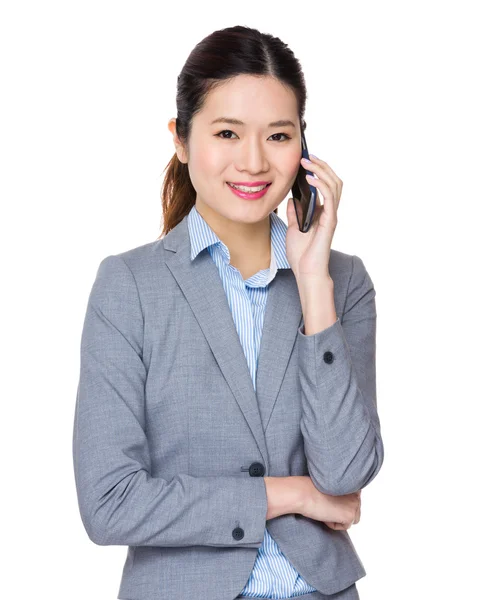 Junge asiatische Businessfrau in Business-Anzug — Stockfoto