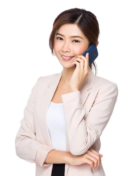 Young asian buisnesswoman in business suit — Stock Photo, Image