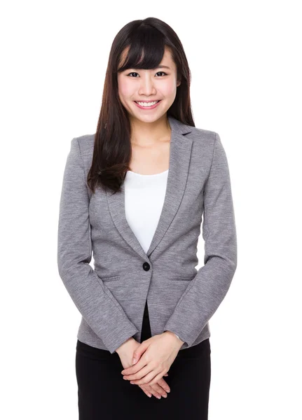 Mladá asijská buisnesswoman v obleku — Stock fotografie