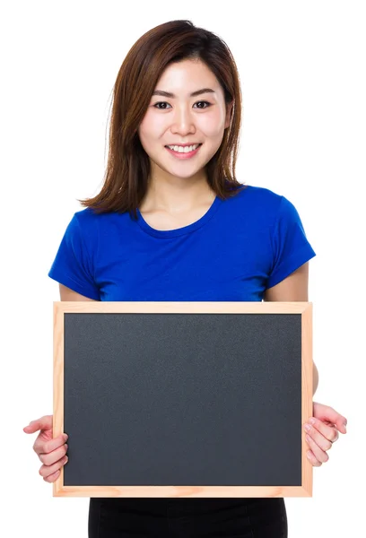 Asiática joven mujer en azul camiseta — Foto de Stock