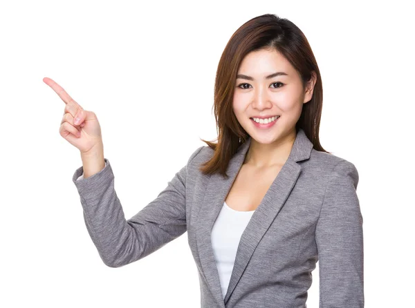 Giovane asiatica buisnesswoman in abito da lavoro — Foto Stock