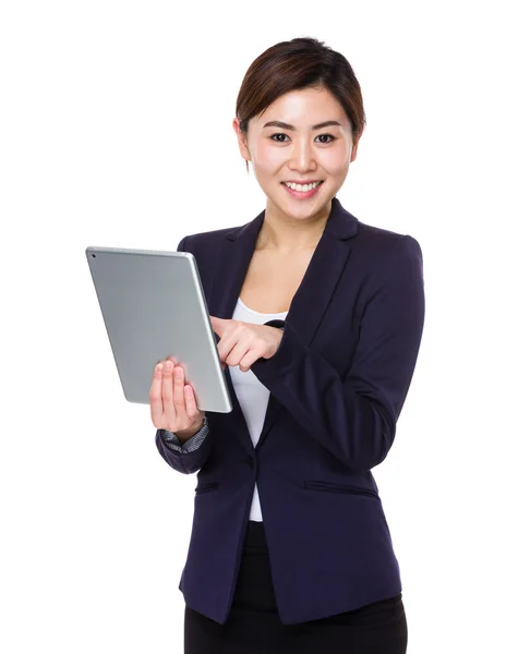 Young asian buisnesswoman in business suit — Stock Photo, Image