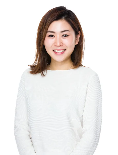 Junge asiatische Frau im weißen Pullover — Stockfoto