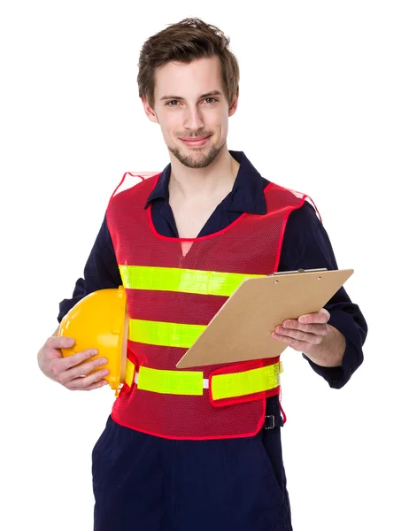 Ingenieur mit Helm und Klemmbrett — Stockfoto