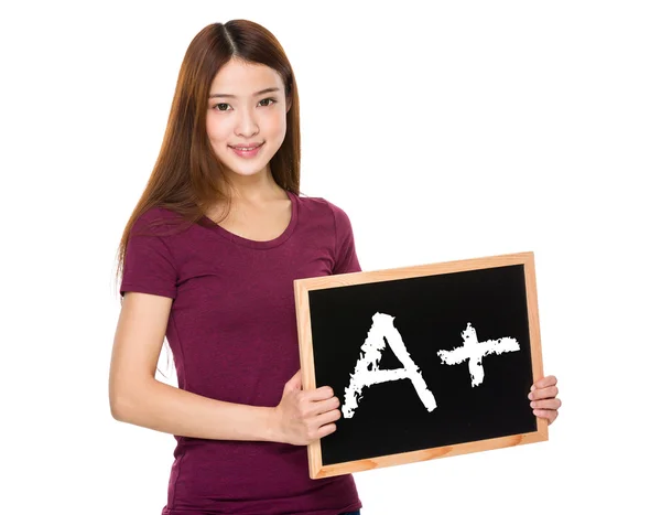 Azjatyckich kobiet student z tablicy — Zdjęcie stockowe