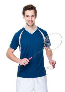 Badminton oyuncu raket ile mavi t-shirt