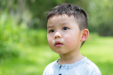 şirin Asyalı küçük çocuk