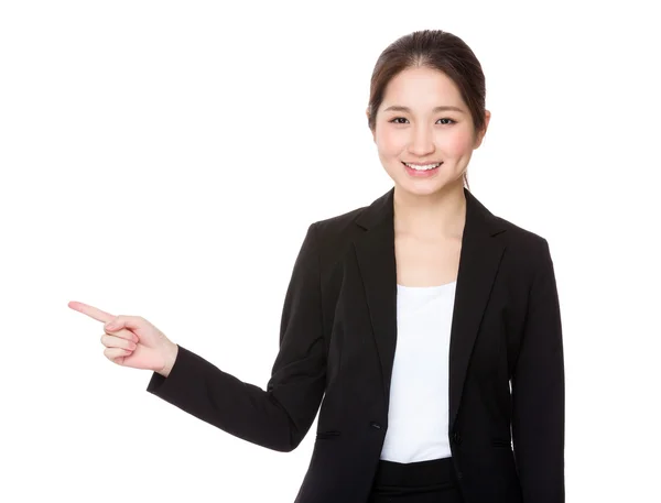 Asiática joven mujer de negocios en traje de negocios — Foto de Stock