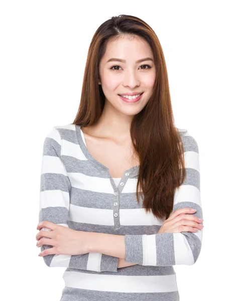 Asiatische junge Frau im gestreiften Sweatshirt — Stockfoto