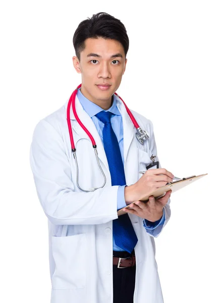 Doctor hombre escritura — Foto de Stock