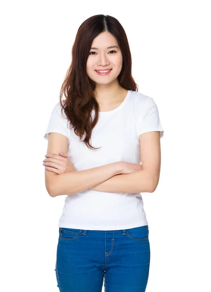 Jeune femme asiatique souriant — Photo