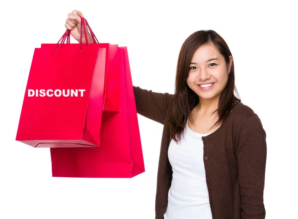 Asiatico donna holding shopping bags — Foto Stock