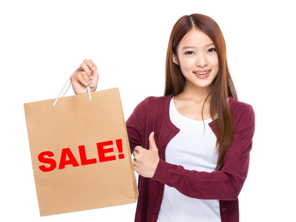 Young Woman holding  shopping bag — Stock Photo, Image