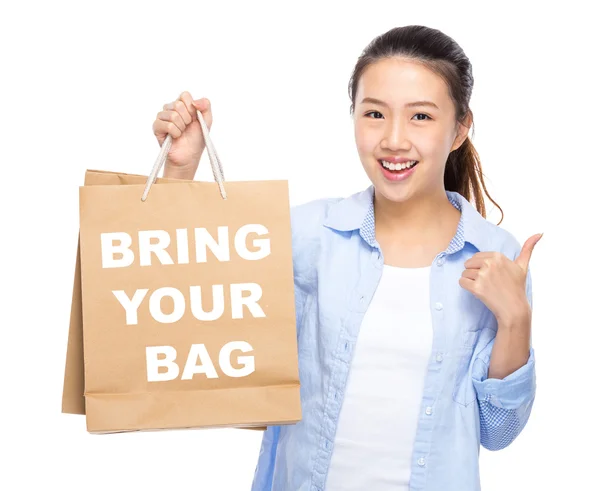 Asiatique jeune femme avec sacs à provisions — Photo