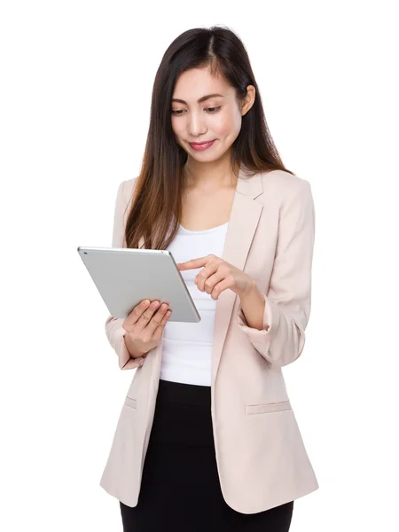 Joven asiática mujer de negocios traje — Foto de Stock