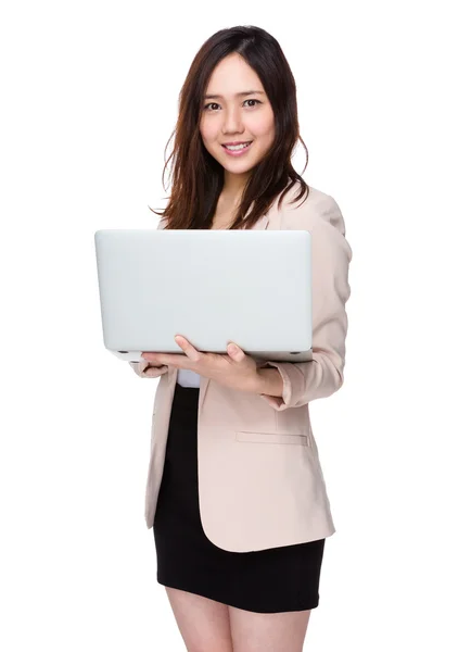 Joven asiática mujer de negocios traje — Foto de Stock