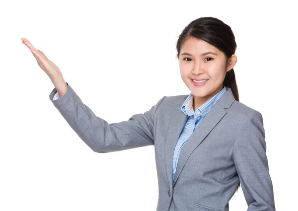 Joven asiática mujer de negocios traje — Foto de Stock