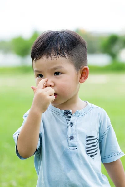 かわいいアジアの男の子 — ストック写真