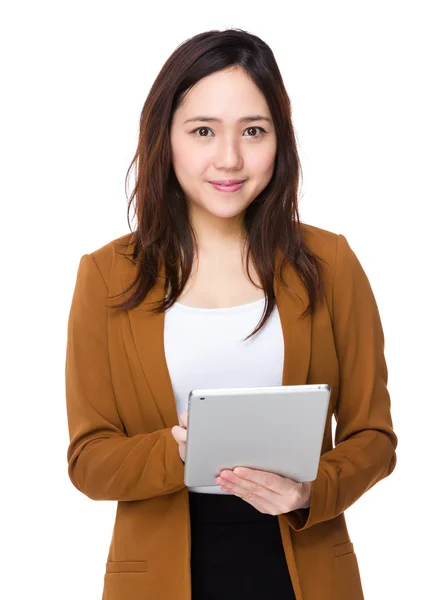 Junge asiatische Geschäftsfrau in Business-Anzug — Stockfoto