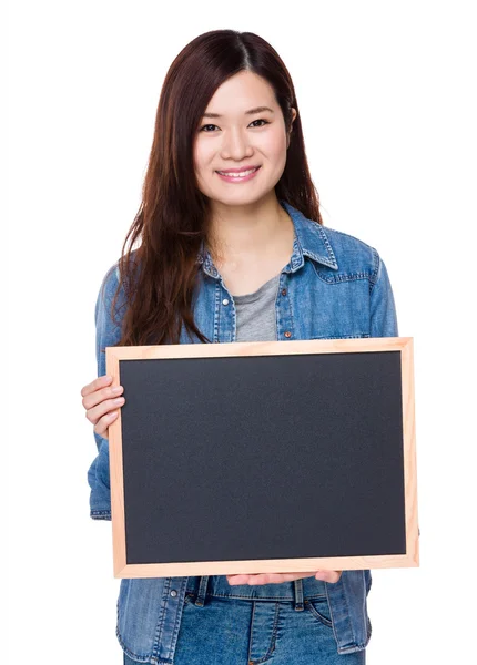 Asiática joven mujer en jean camisa — Foto de Stock