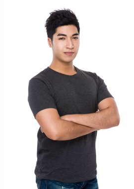 Kahverengi tişört Asya genç adam