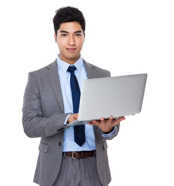 Asiático guapo empresario en traje de negocios — Foto de Stock