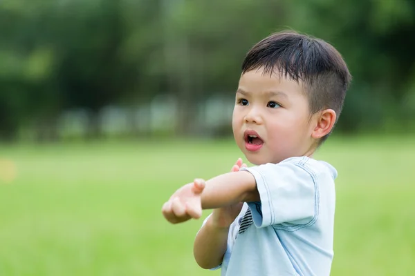 Roztomilý chlapec asijské — Stock fotografie