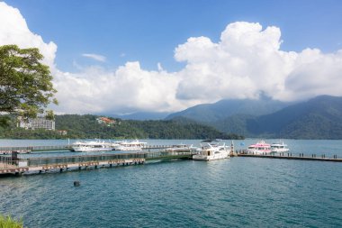 Tayvan 25 Ekim 2025: Tayvan Güneş Ay Gölü rıhtım manzarası