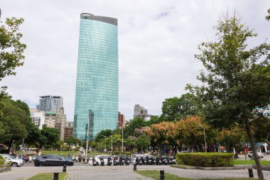 Tayvan 27 Ekim 2025: Taichung City Skyline Caddesi ve bina manzarası