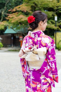 Geleneksel kimono Japon kadın