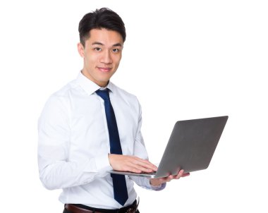 Genç Asyalı iş adamı beyaz gömlek