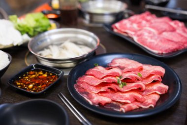 Lokantada servis edilen lezzetli sıcak ot.