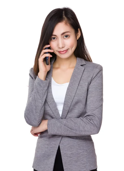 Junge asiatische Geschäftsfrau in Business-Anzug — Stockfoto