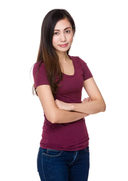 Asiático jovem mulher em vermelho t-shirt — Fotografia de Stock