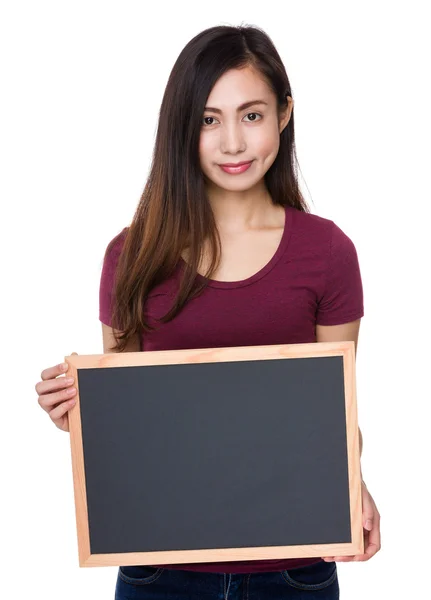 Asiática joven mujer en rojo camiseta — Foto de Stock