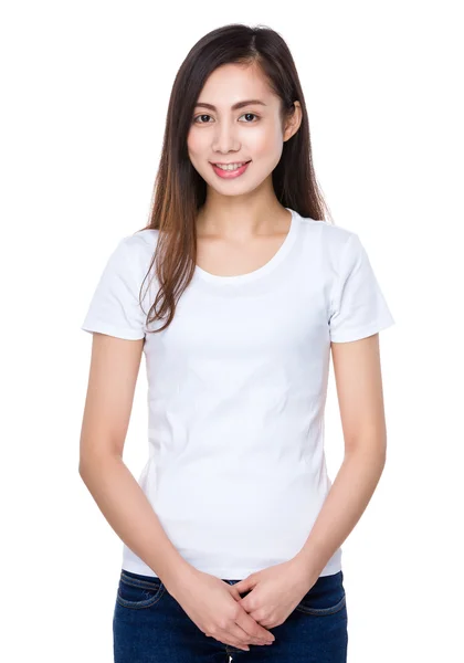 Asiático jovem mulher em branco t-shirt — Fotografia de Stock