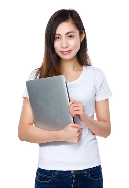 Asiático jovem mulher em branco t-shirt — Fotografia de Stock