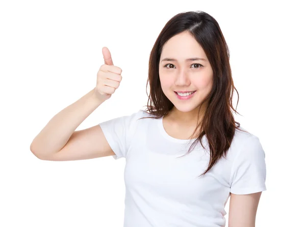 Asiático jovem mulher em branco t-shirt — Fotografia de Stock