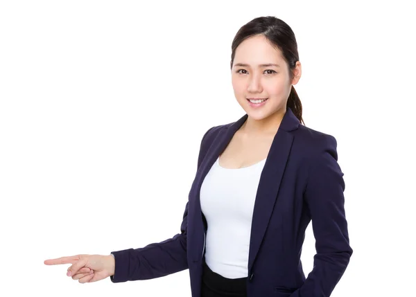 Joven asiática mujer de negocios traje — Foto de Stock