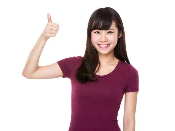 Asiática joven mujer en rojo camiseta —  Fotos de Stock