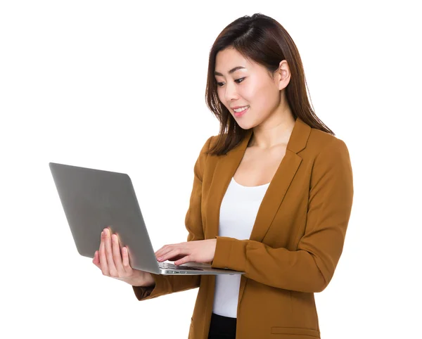 Young asian businesswoman in business suit — Stock Photo, Image