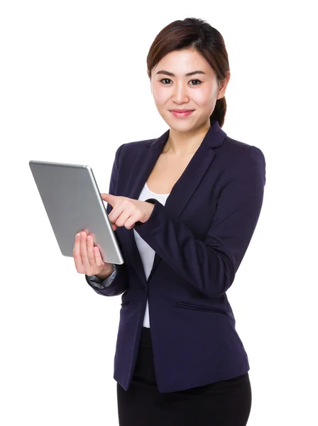 Young asian businesswoman in business suit — Stock Photo, Image