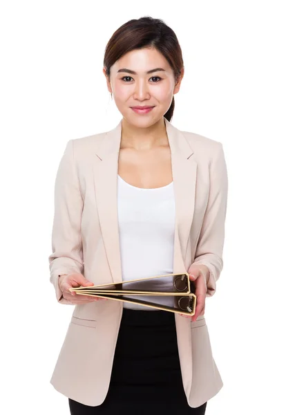 Junge asiatische Geschäftsfrau in Business-Anzug — Stockfoto