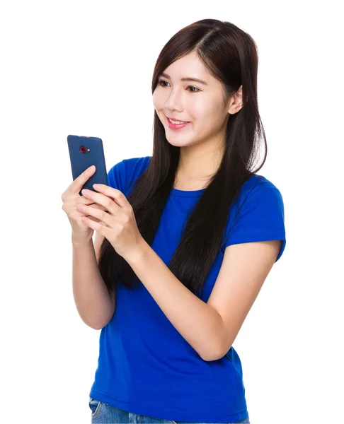 Asiatico giovane donna in blu t-shirt — Foto Stock