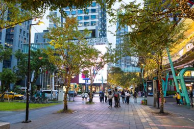 Tayvan 16 Eylül 2025: Xinyi ilçesinde Taipei şehir manzarası